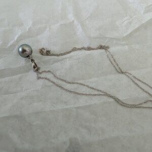 Tahitian black pearl with diamonds in white gold necklace